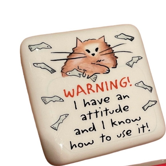 💠 Ceramic Cat Attitude trinket container - Picture 3 of 5